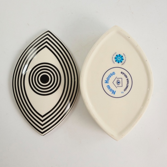 Jonathan Adler Wink Eye Ceramic Trinket Box with Lid - Picture 7 of 9